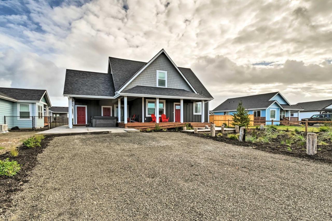 Ocean Shores Getaway With Fireplace And Hot Tub! 외부 사진