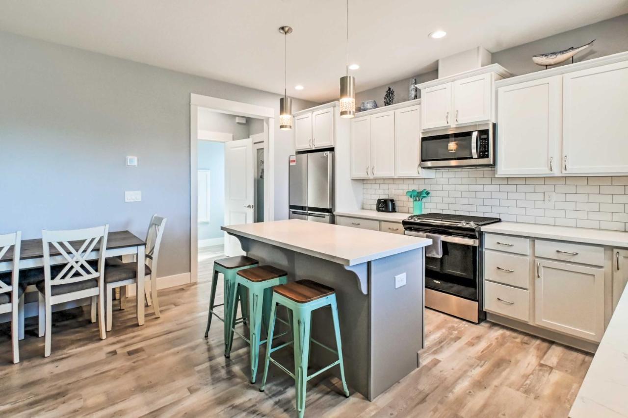 Ocean Shores Getaway With Fireplace And Hot Tub! 외부 사진