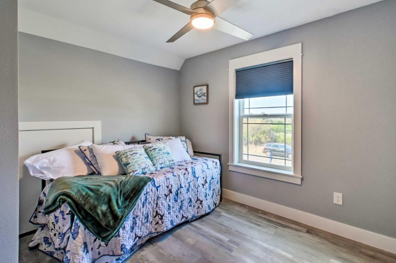 Ocean Shores Getaway With Fireplace And Hot Tub! 외부 사진
